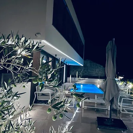 빌라 Premium With Pool